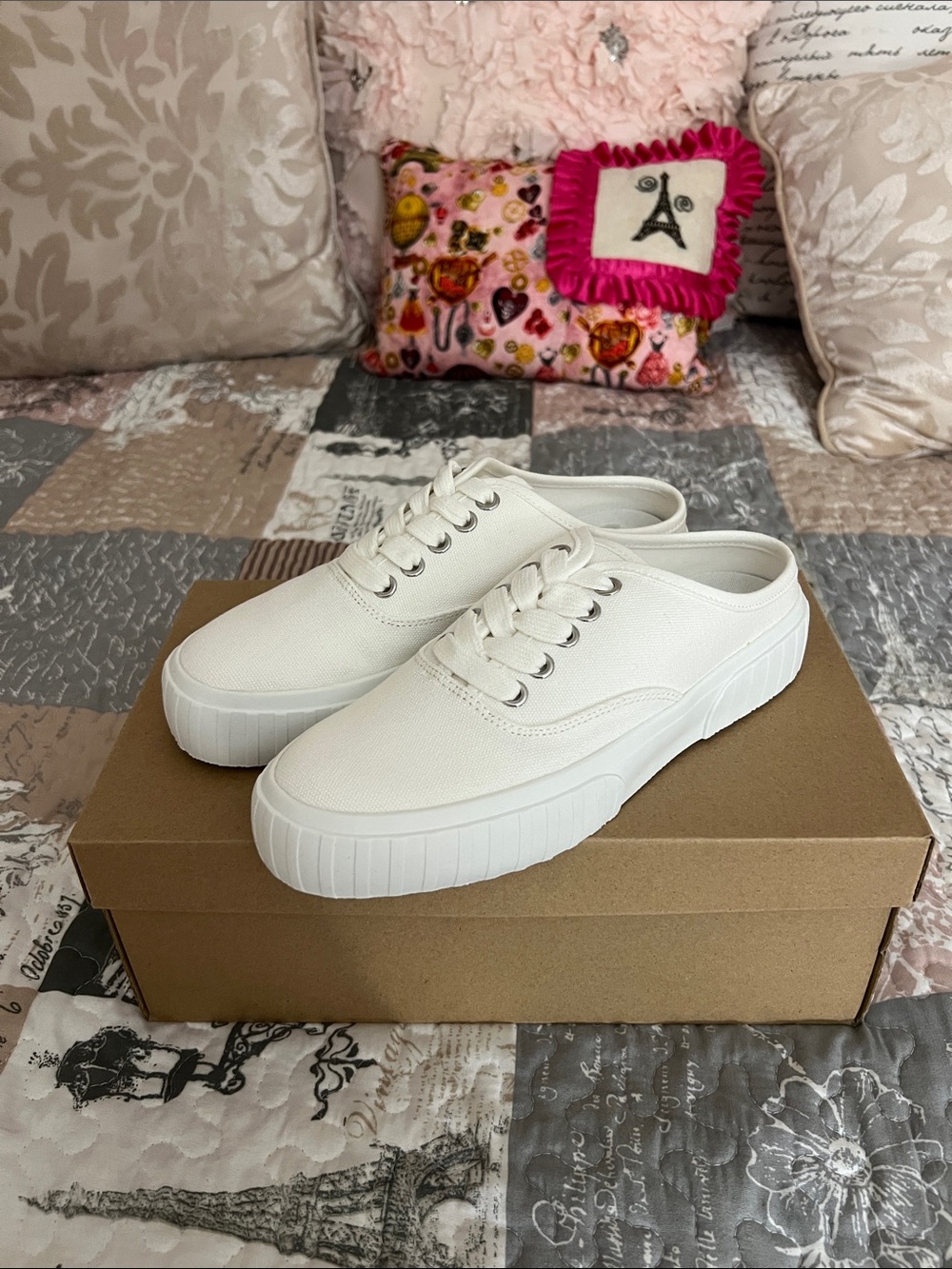 Steve Madden White Canvas Platform Slip-On Sneakers